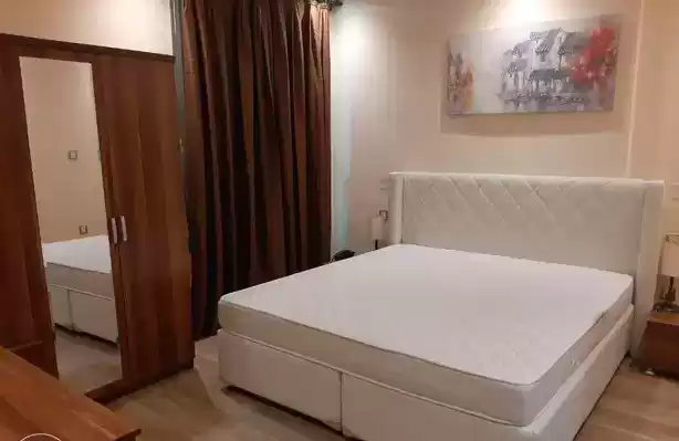 Wohn Klaar eigendom 1 Schlafzimmer F/F Wohnung  zu vermieten in Al Sadd , Doha #7236 - 1  image 